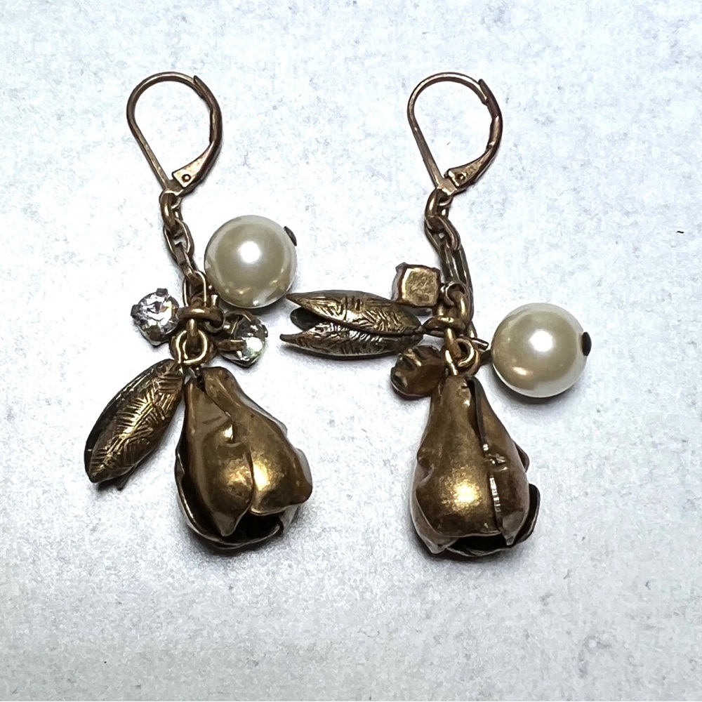 VTG J Crew bug earring with faux pearl